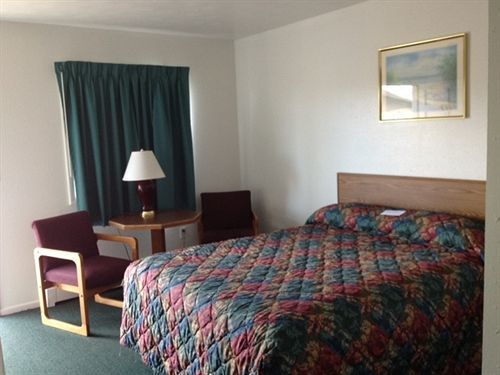 Town House Motel Rapid City Exterior photo