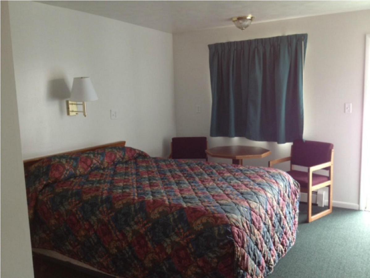Town House Motel Rapid City Exterior photo